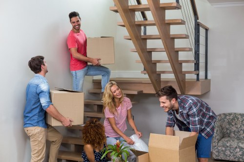Local removals team assisting a Botanybay home and storage move